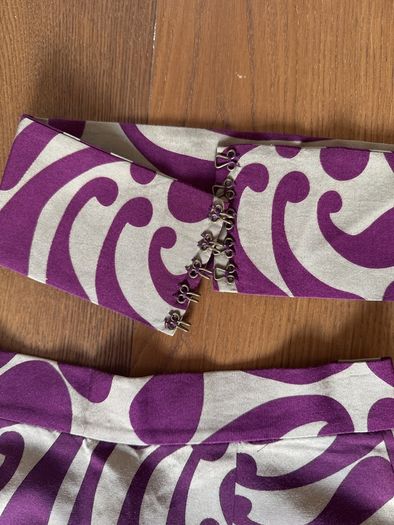 Hoss Intropia purple patterned pencil skirt with matching belt size 8