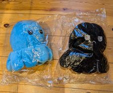 Reversible plush octopuses