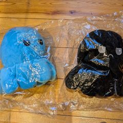 Reversible plush octopuses