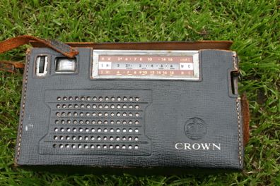 Vintage Crown radio