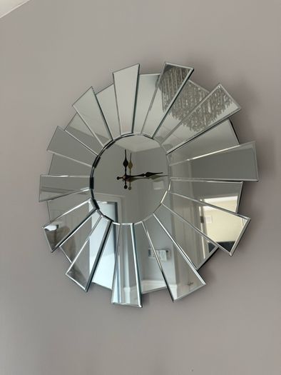 mirror clock