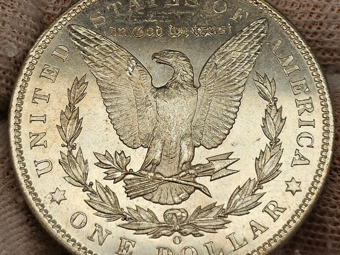 USA United States Silver 1904 O Morgan Dollar Beautiful Uncirculated Lustrous Superb!