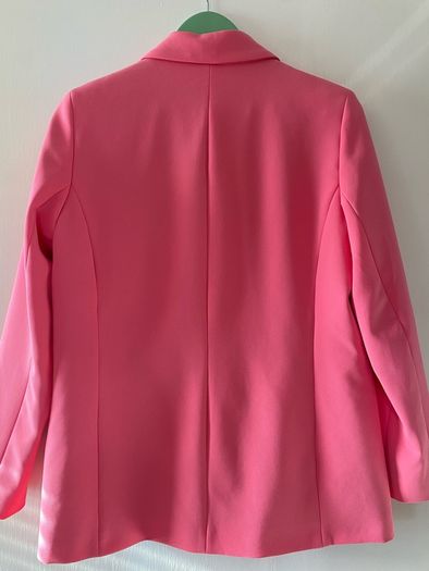 pink blazer