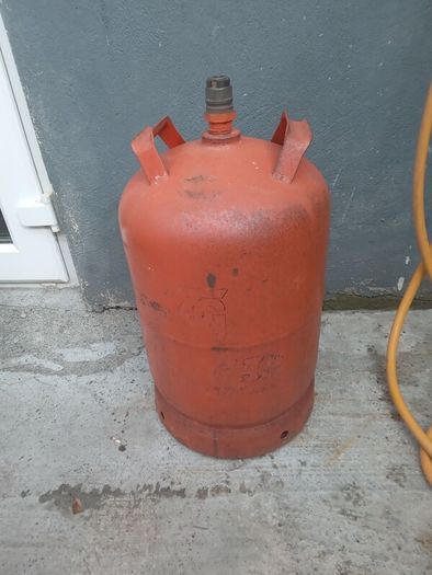 gas bottles (full)