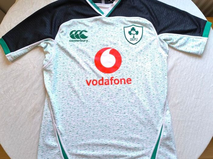 2019/20 IRFU Canterbury Rugby Jersey Size M Adults