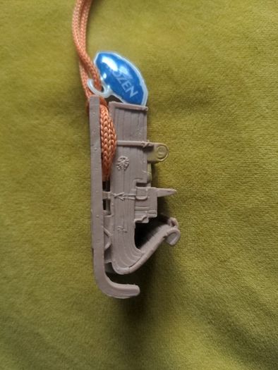 Disney FROZEN OLAF torch with sleigh keychain