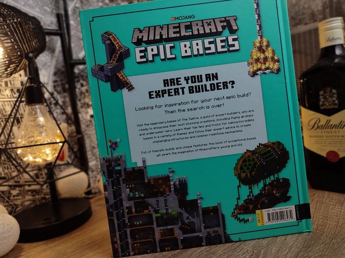 Minecraft Epic Bases: Builds To Spark Your Imagination ! Hardcover ! 2020 ! by Egmont !