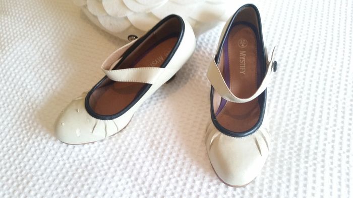 Mystify Cream Ladies Shoes - Size 4