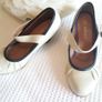Mystify Cream Ladies Shoes - Size 4 Image 3