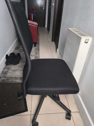 Ergonomic office Mesh Swivel Chair  Sandyford D18