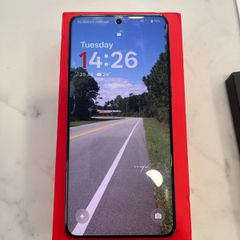 OnePlus 13 512gb + 16Gb Ram - Mint Condition