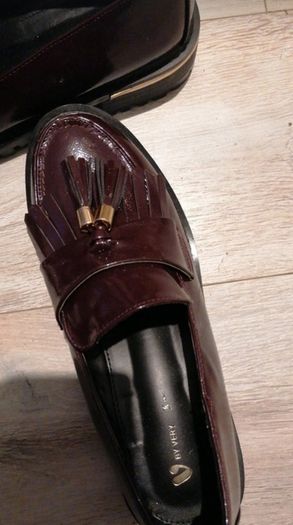 burgundy shoes size 39