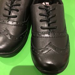 M&S school shoes LEATHER New size 9junior
