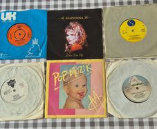 7" vinyl singles job lot