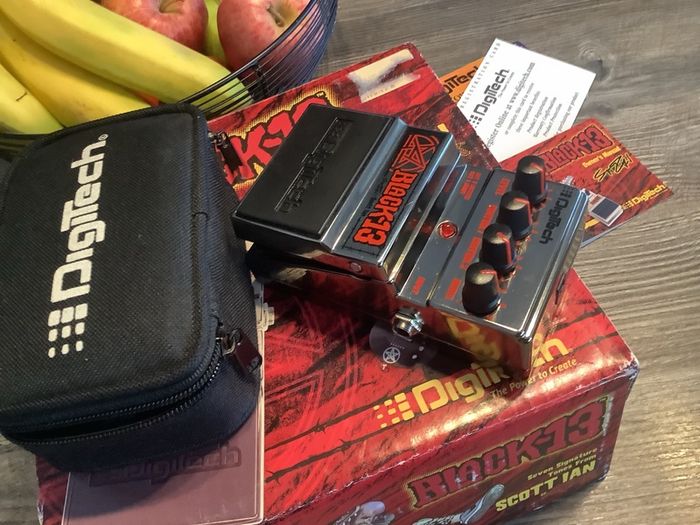 DigiTech Scott Ian Black-13 - guitar compact effect pedal.