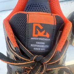 Work boots size 40 steel toe