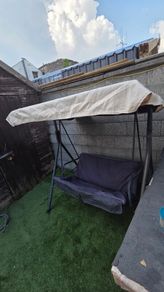 Garden swing Free