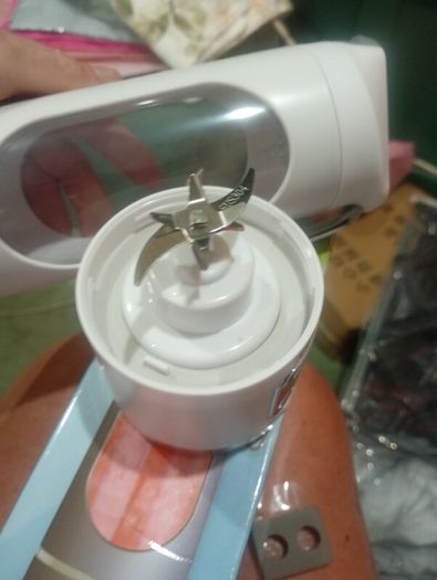 portable blender cordless