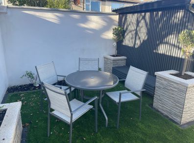 Garden table an