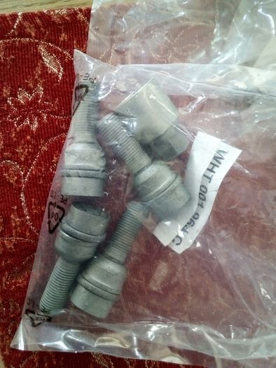 car accessories VW transporter locking wheel nuts