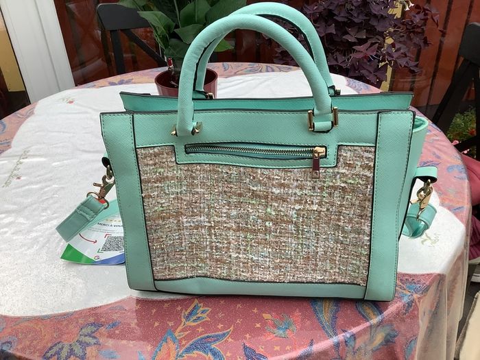 Lovely Hangbag