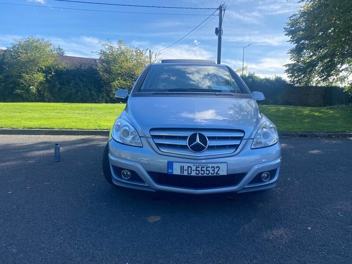 Mercedes-Benz B-Class 2011