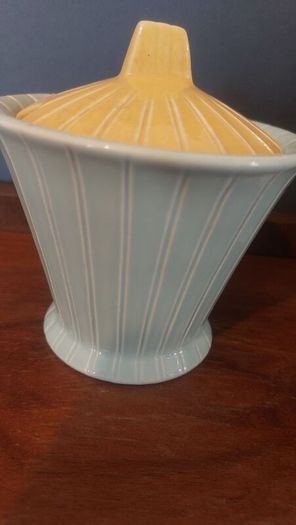 Fabulous Pair of Vintage Art Deco Style Mid Century SylvaC Lidded Preserves Pots Shape Number 2172, in Fabulous 50s Colourways, Priced at E30 Each, or E55 for the Pair