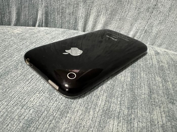 iPhone 3GS box set vintage collectible