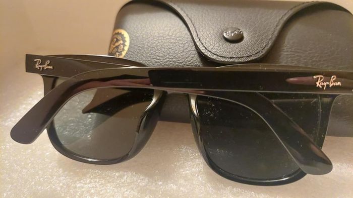 Ray-Ban  Sunglasses  Bold Oversized Style