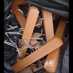 Hangers think for bottoms and scarlfs