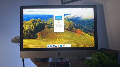 Retina 5k, 27" iMac, Mid 2015 (32GB RAM) 'Apple Mouse & Keyboard Included)