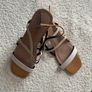 White/biege sandals, size 6 Image 5