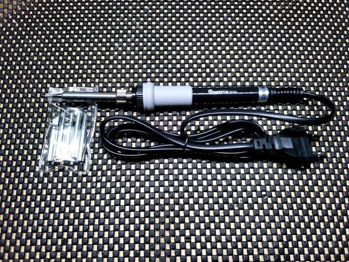 Soldering iron (60W)
