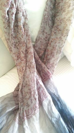 Light Scarf