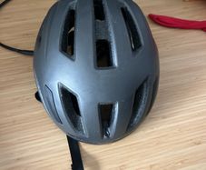 Specialized cycling helmet / Bike helmet