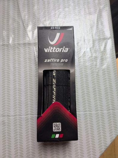 Brand New Victoria Zafiro Pro 33cc Tires