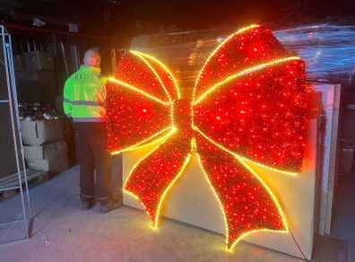 large christmas bow