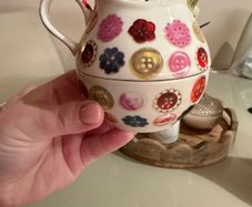 Avoca Button Cream (milk) and Sugar set