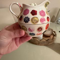 Avoca Button Cream (milk) and Sugar set