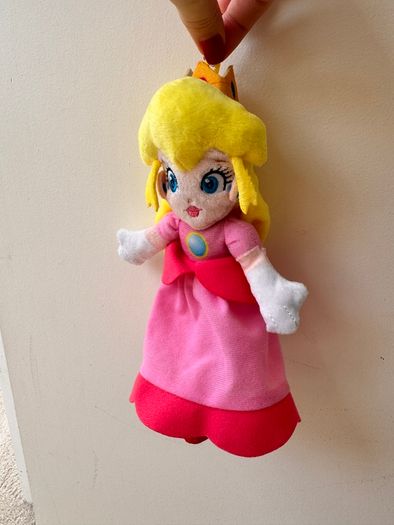 Nintendo Super Mario Princess Peach Plush approx. 20 cm. Used Please see photos