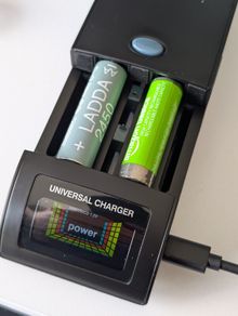 Kenro universal charger