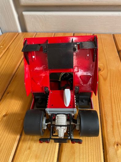 COLLECTABLE FERRARI 312 P Boxer 1972 - Vintage diecast 1:18 Scale model