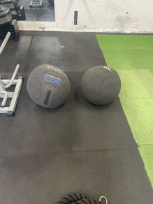 Slam Wall ball