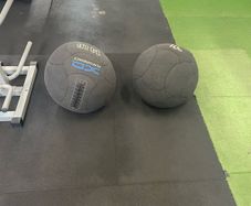 Slam Wall ball