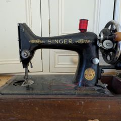 Singer Sewing Machine