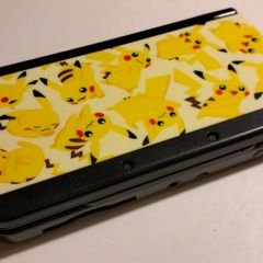 New Nintendo 3ds black with Pikachu plates