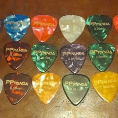 PPpanda Guitar Picks x 17