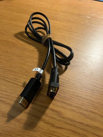 DVI to Display Port cable