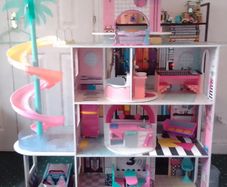 Dollhouse