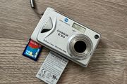 digital camera
